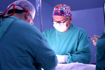 Nuevo operativo quirúrgico permite prevenir daño renal en niños de la zona