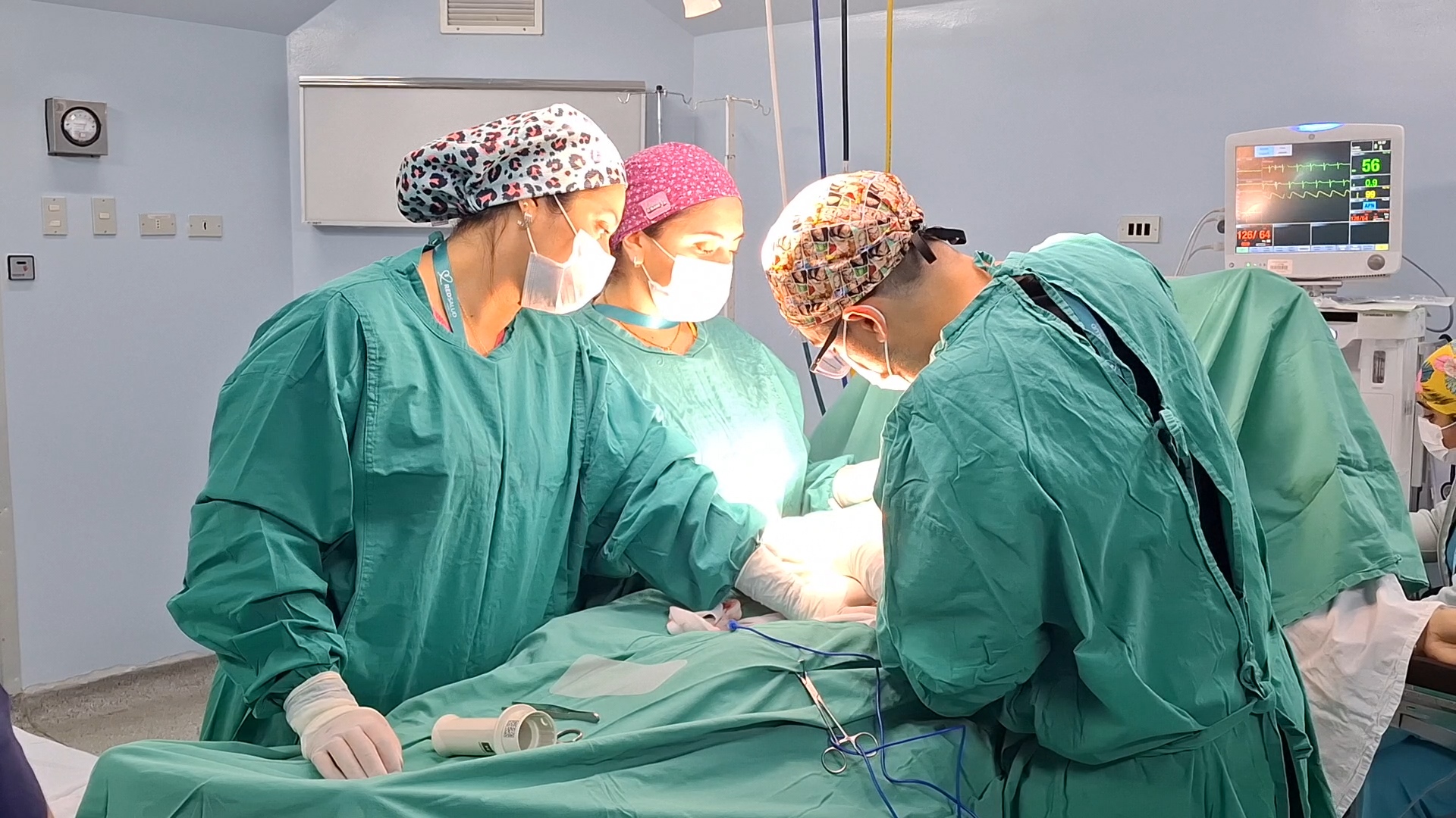 Más de 40 cirugías se realizarán en el hospital de Linares con el apoyo de Clínicas RedSalud