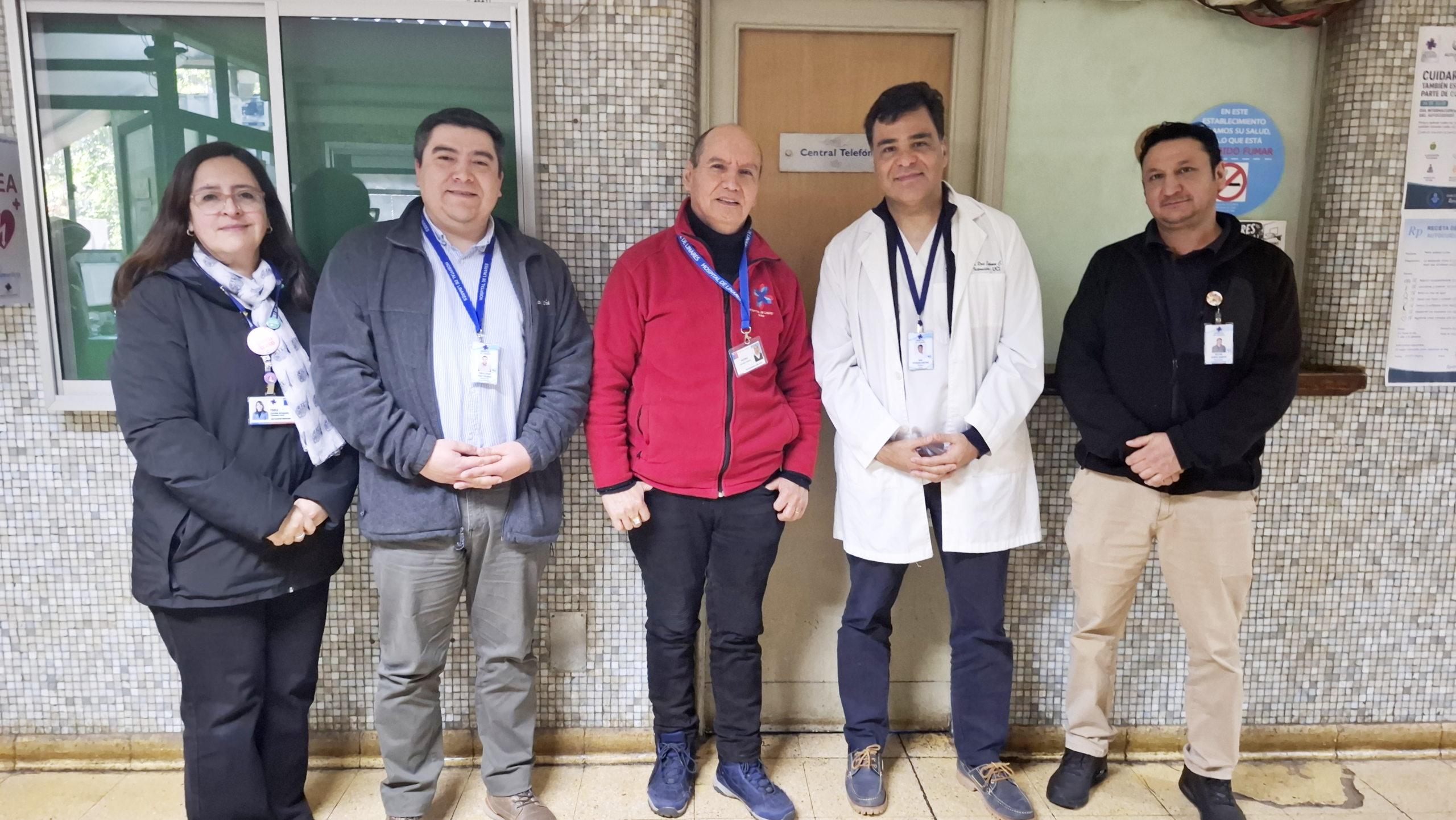 Hospital de Linares reconoce la trayectoria de cinco funcionarios que iniciaron su jubilación