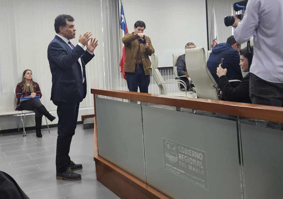 Director del Hospital de Linares Dr. René Espinosa Valoró la Aprobación del Proyecto de Nueva Flota de Ambulancias por parte del GORE del Maule